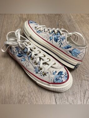 Converse Chuck 70 Low Parkway Floral Embroidery Sneaker 561659C Women’s Size 7